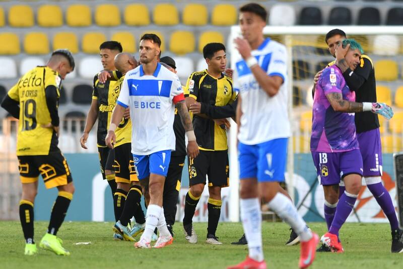 Los Cruzados no pudieron contra Coquimbo en el norte. Foto: Agencia Aton.