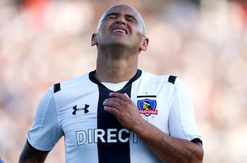 Enfrentó a Chupete Suazo y su sueño era cambiarle la camiseta, pero el árbitro cambió todo: “Quedé con las ganas”