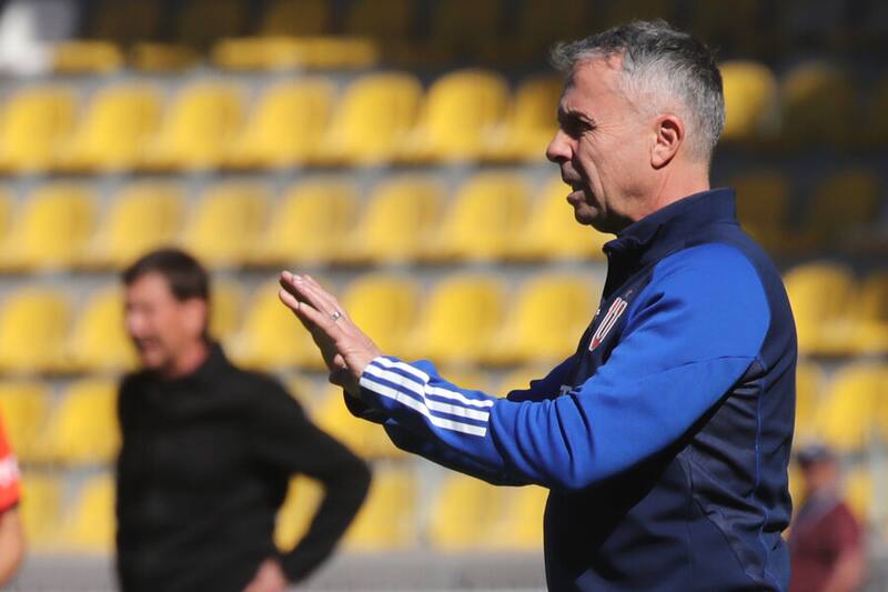 La decisión clave que tendrá que tomar Gustavo Álvarez en la U en el camino hacia el título. Foto: Aton.