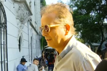 “Llevo dos meses”: Pablo Mackenna se defiende tras ser acusado de “papito corazón” por Javiera Díaz de Valdés