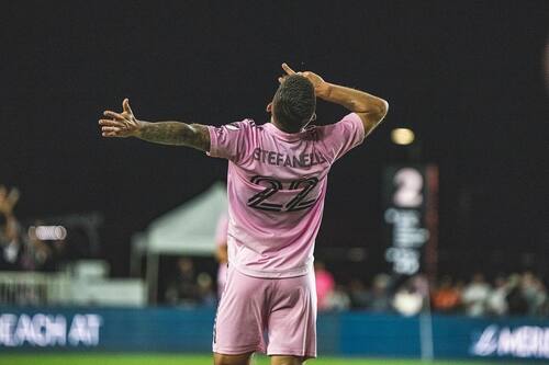 Stefanelli fue campeón en Estados Unidos junto a Lionel Messi. Créditos: Nicolás Stefanelli