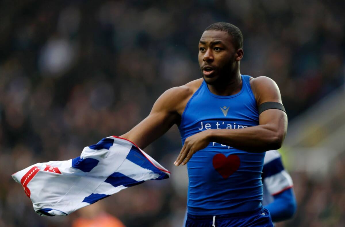 Autor del gol del Reading en FA Cup se emocionó al recordar a su fallecido padre
