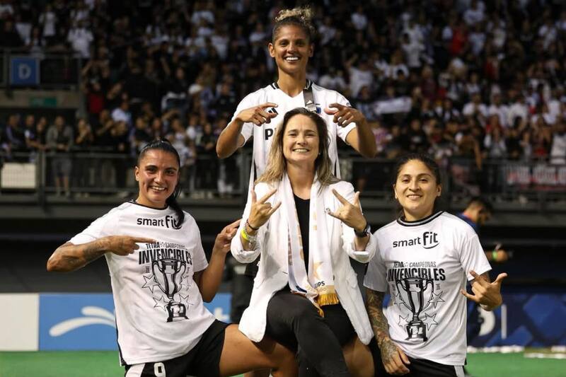 Colo Colo 2025, un equipo que pasa a la historia como uno de los mejores de todos los tiempos en el Futfem nacional. foto: Prensa Colo Colo.