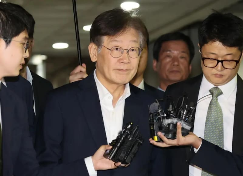 Lee se está recuperando sin problemas tras el ataque. Foto: EFE.