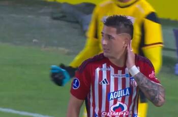 De héroe a villano: Guillermo Paiva anotó un doblete y luego falló un penal que lo dejó sin Sudamericana