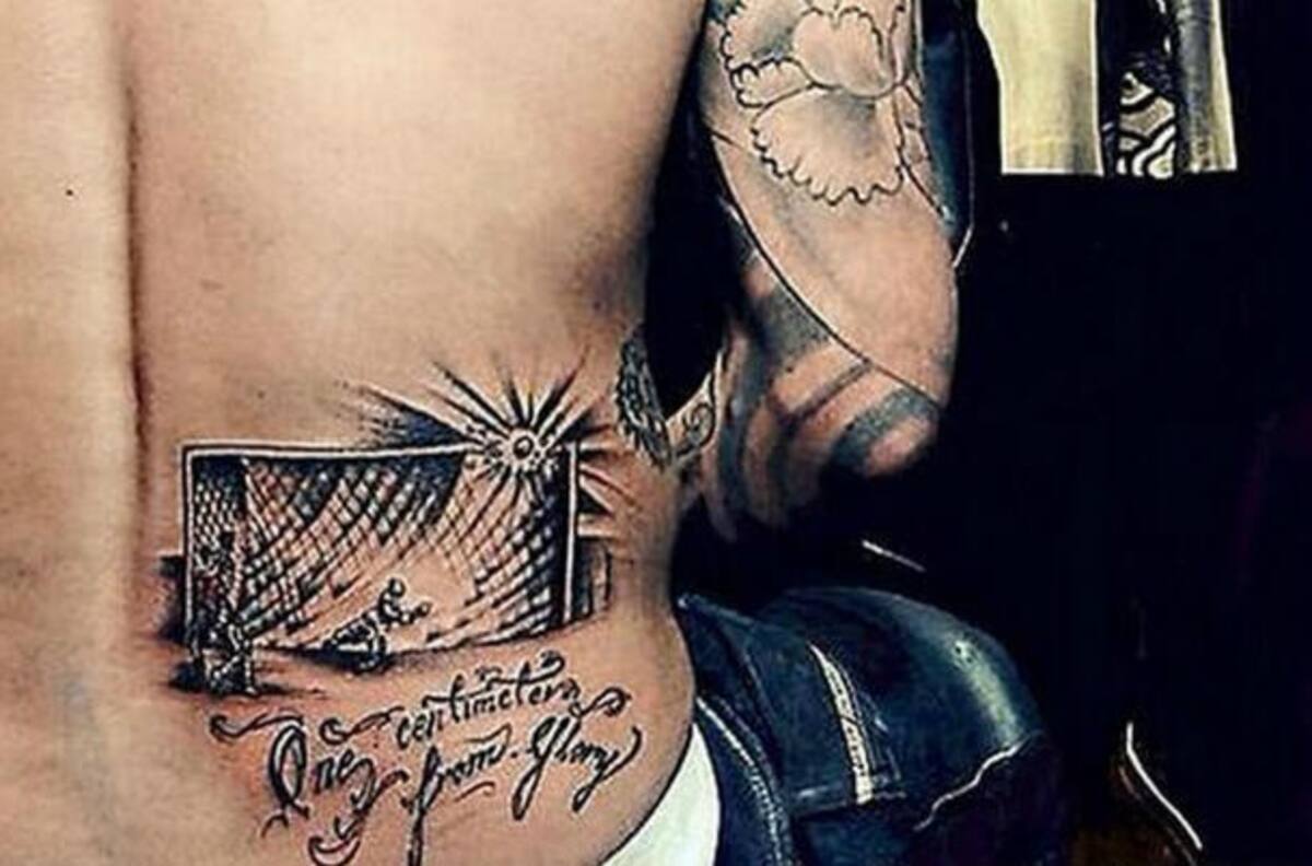 Mauricio Pinilla es elegido entre los peores tatuajes de futbolistas
