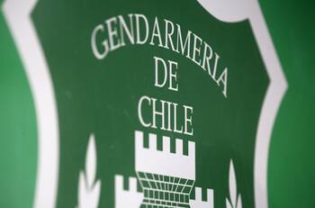 Gendarme fue descubierto entregando droga a reos de la cárcel de Valparaíso