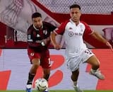 VIDEO | Minuto 52 y esta polémica acción de Paulo Díaz dejó con el corazón en la mano al “Chacho” Coudet