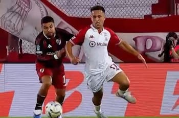 VIDEO | Minuto 52 y esta polémica acción de Paulo Díaz dejó con el corazón en la mano al “Chacho” Coudet