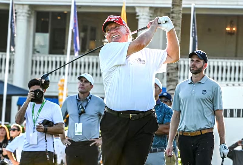 El Presidente de EE.UU. es un amante del golf, pero más de sus inversiones en los campos de golf.