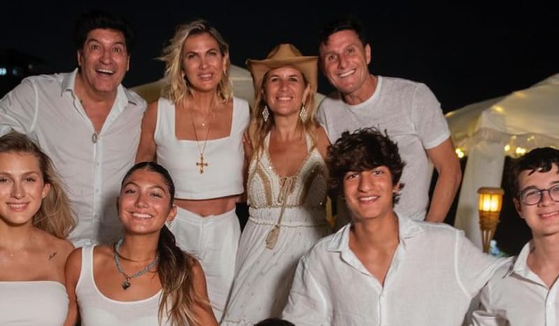 impactan con su increíbles looks.