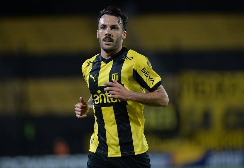 El volante que está cerca de la U.