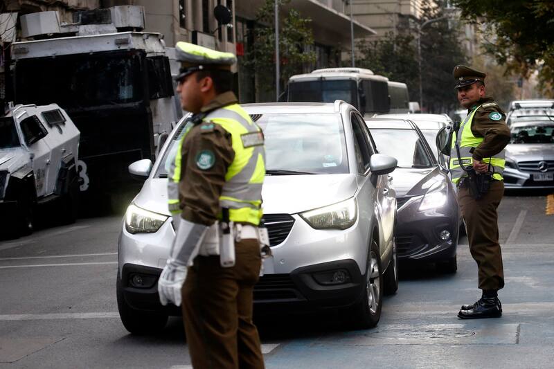 por importante evento en Santiago.