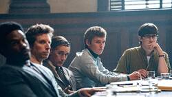 Netflix revive una conspiración en "El Juicio de los 7 de Chicago"