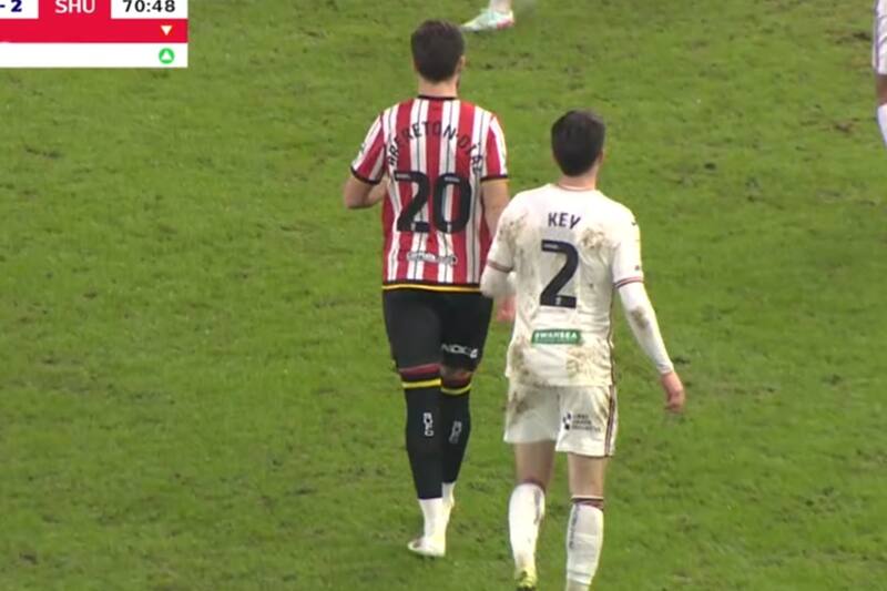 dejó al colista de la Premier para llegar al líder de la Championship.