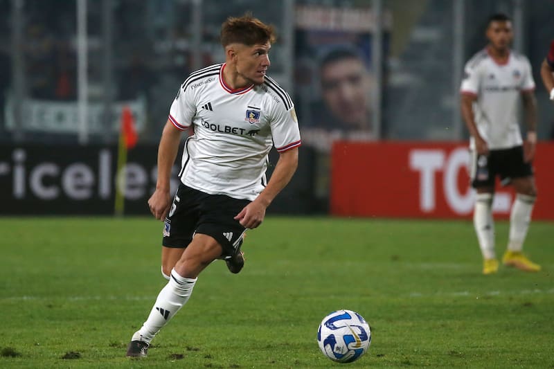 Leonardo Gil regresa a la titularidad en el partido de Colo Colo ante Boca Juniors (Foto: Aton)