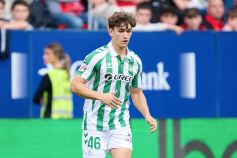 Mateo Flores debutó en el Real Betis con Manuel Pellegrini