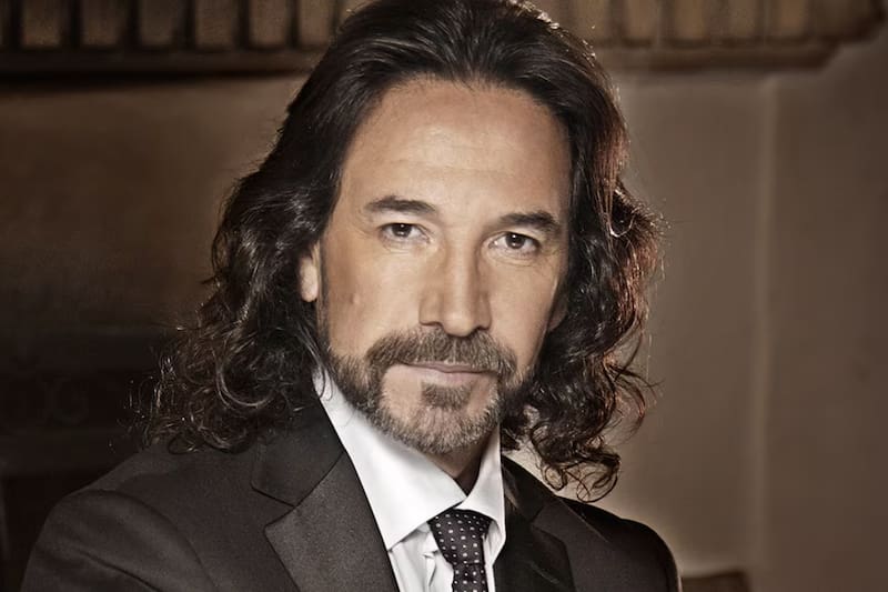 El icónico cantante conocido por "Si no te hubieras ido" vuelve a reencontrarse con el público chileno.