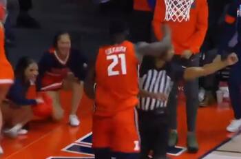 Destacado basquetbolista golpeó al árbitro en medio de su celebración