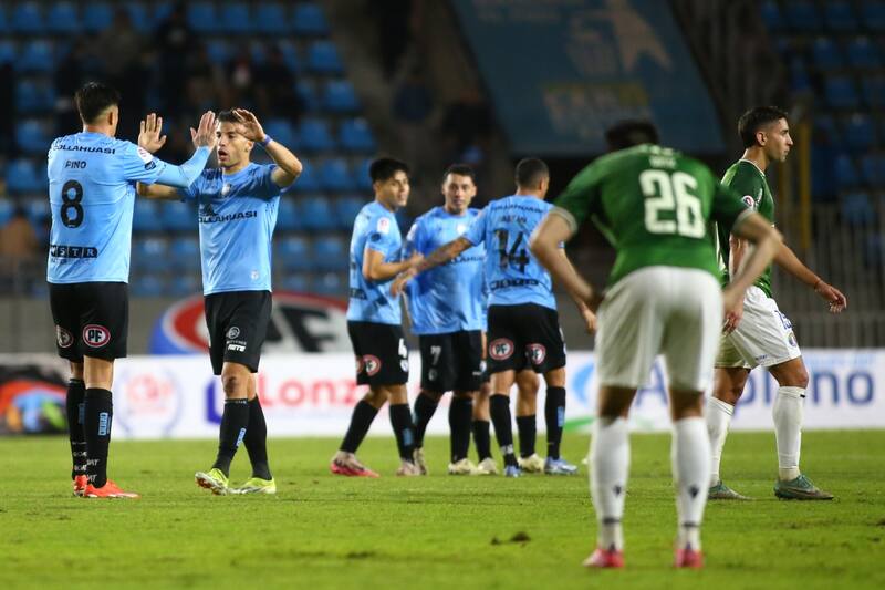 se prepara para una nueva fecha del Campeonato Nacional. Aton