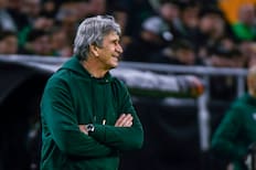 Manuel Pellegrini puede completar un registro histórico a costa del Sevilla de Alexis y Suazo