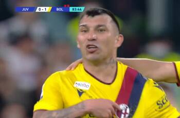 VIDEO| ¡Se le salió la cadena! Así fue la expulsión de Gary Medel en agónico empate del Bologna ante Juventus