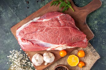 Experta en Ciencia de los Alimentos explica cómo descongelar la carne en Fiestas Patrias: “Es importantísimo dejarla lo menos posible a temperatura ambiente”