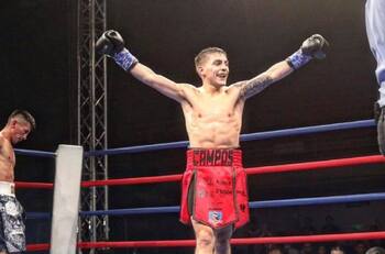 El colocolino Andrés Campos retuvo sus cinturones tras vencer por decisión unánime al "Charro" Sebastián Gómez