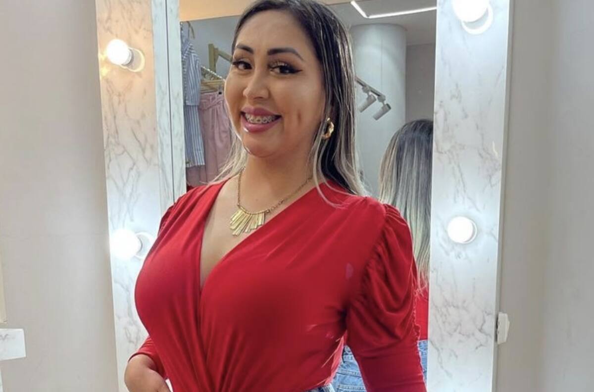 "Pero qué excelente atención": La emoción de Naya Fácil tras recibir varios regalos en las grabaciones de "Te lo cedo" en Mega