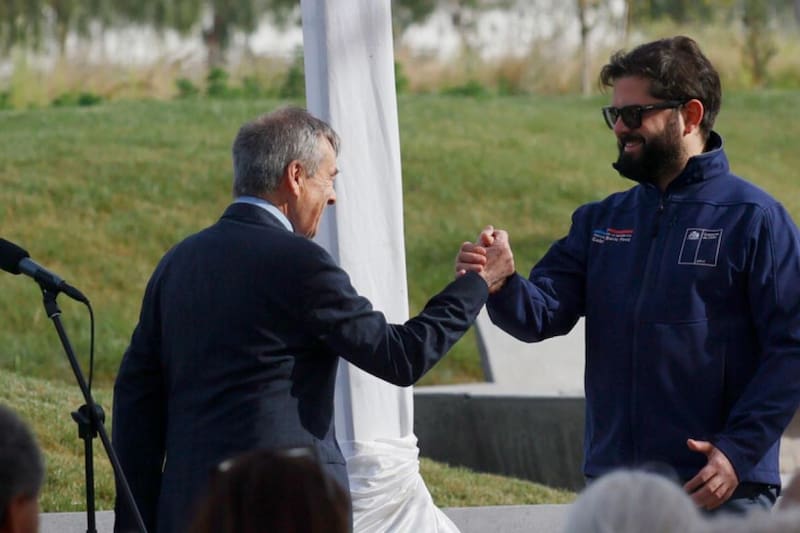 junto al Presidente de la República, Gabriel Boric. Foto: Agencia Aton.