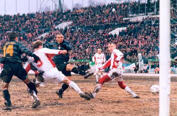 Con asistencia de Zamorano: A 22 años del golazo de Ronaldo al Spartak de Moscú