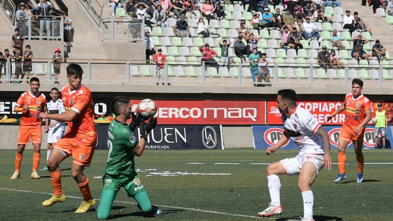 A todo o nada en Calama: el picante duelo entre Cobreloa y Copiapó que podría sentenciar un descenso