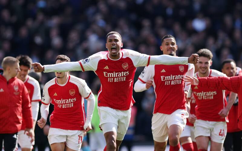 Arsenal le ganó el Derbi de Londres a Tottenham. EFE