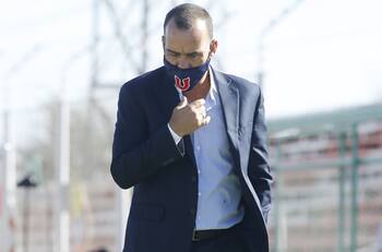 ¿Sería todo? Hinchas de la U ya se aburrieron de Rafael Dudamel y piden su salida