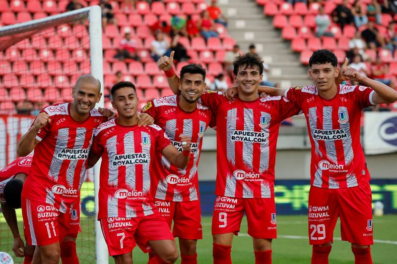 Los Cementeros ganaron y quedaron como líderes tras la fecha 2. Foto: Agencia ATON