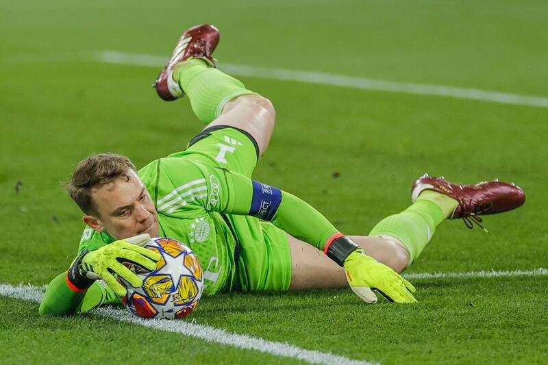 Manuel Neuer durante el partido ante Arsenal de Inglaterra.