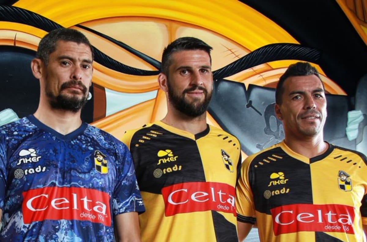VIDEO: Coquimbo Unido de Esteban Paredes y Jean Beausejour presentó su nueva camiseta alternativa