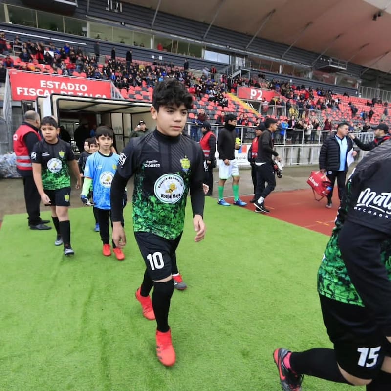 Hijo de Claudio Valdés, “El Gitano”, y su pasión por el fútbol.