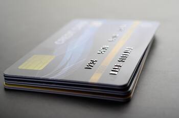 Tampoco están a salvo: estas son las tarjetas que se suman a las 50 transferencias