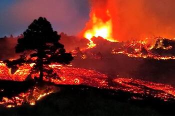 FOTO | Así se ve desde el espacio la erupción del volcán Cumbre Vieja en las Islas Canarias