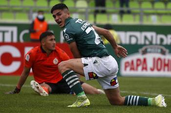 Defensor de Santiago Wanderers fue sancionado tras provocar la expulsión de Fernando Zampedri en el duelo ante la UC
