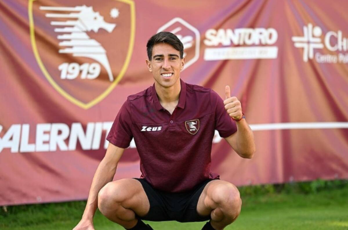 "Es prometedor": hinchas de la Salernitana quedaron en llamas con el estreno de Diego Valencia
