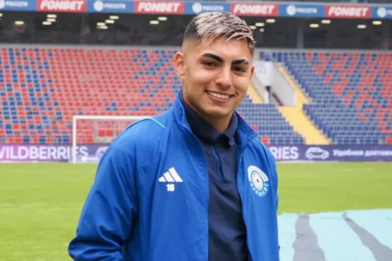 con un pie en Turquía. Foto: FK Orenburg.