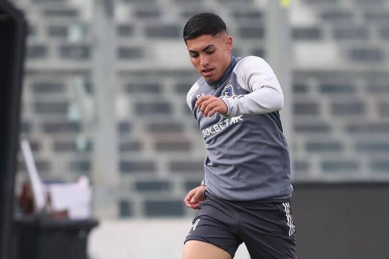 El joven futbolista de Colo Colo espera ofertas desde Europa en los próximos días.