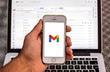 Conoce cómo programar correos para que se envíen a horas específicas