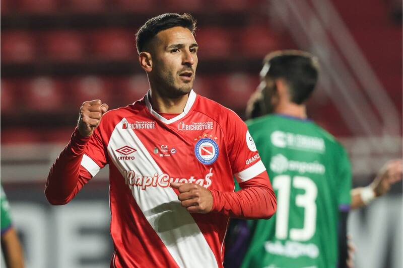 El delantero argentino vive un presente muy especial en Argentinos Juniors. Foto: X Copa Argentina.