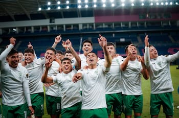 VIDEO | El emocionante homenaje que le hicieron a campeón de la Libertadores con Wanderers en su colegio