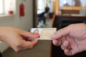 Confirmado: Ministerio de Transportes anuncia importante novedad para las personas que necesiten renovar licencias de conducir