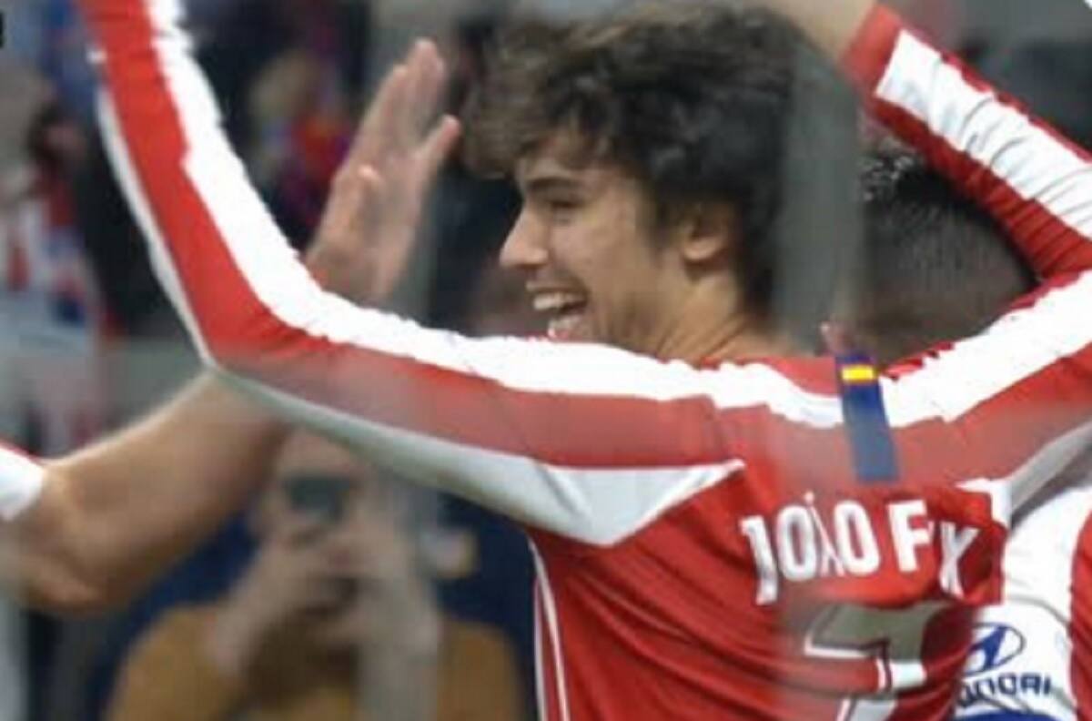 ¡De los 3 chiflados! Joao Félix marcó luego de una serie de errores en Villarreal