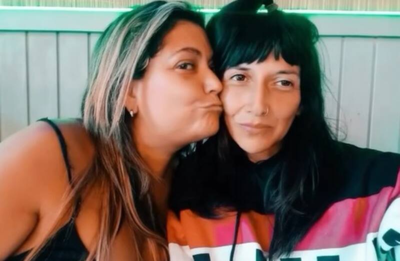 y su misteriosa acompañante en el local Moai de la Ciudad Jardín. Créditos: Instagram